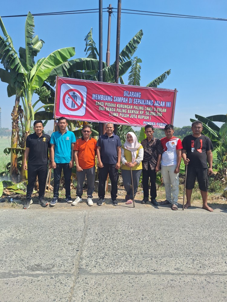 Pemerintah Desa Curug melaksanakan Giat Desa Bersih- bersih Sampah